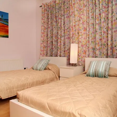 Aphrodite Hills Superior Superior 0403 Air Conditioning 5 Bedrooms Paphos