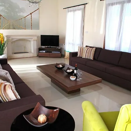 Aphrodite Hills Holiday Residences Superior Villas 5 Bedroom Superior Villa - 0403 *